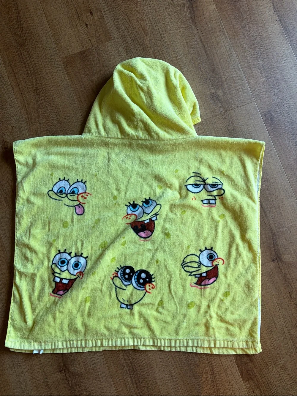 2004 Nickelodeon SpongeBob Hooded Terry Cloth Beach Bath Poncho
